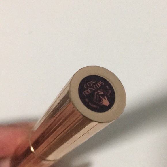 Charlotte Tilbury Superstar Lips in confident lips - Picture 3 of 5